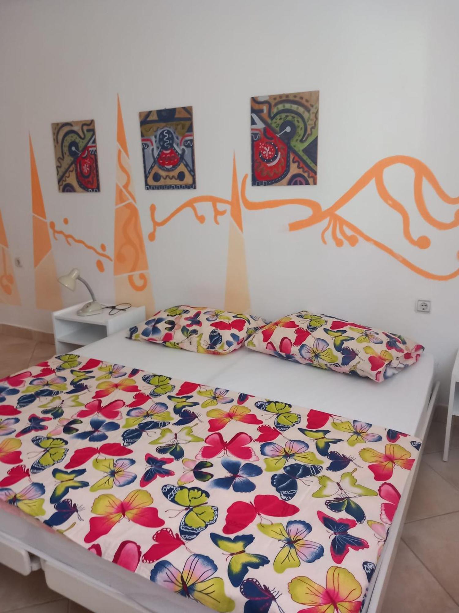 Karin Apartmani Hani Gornji Karin Exteriör bild