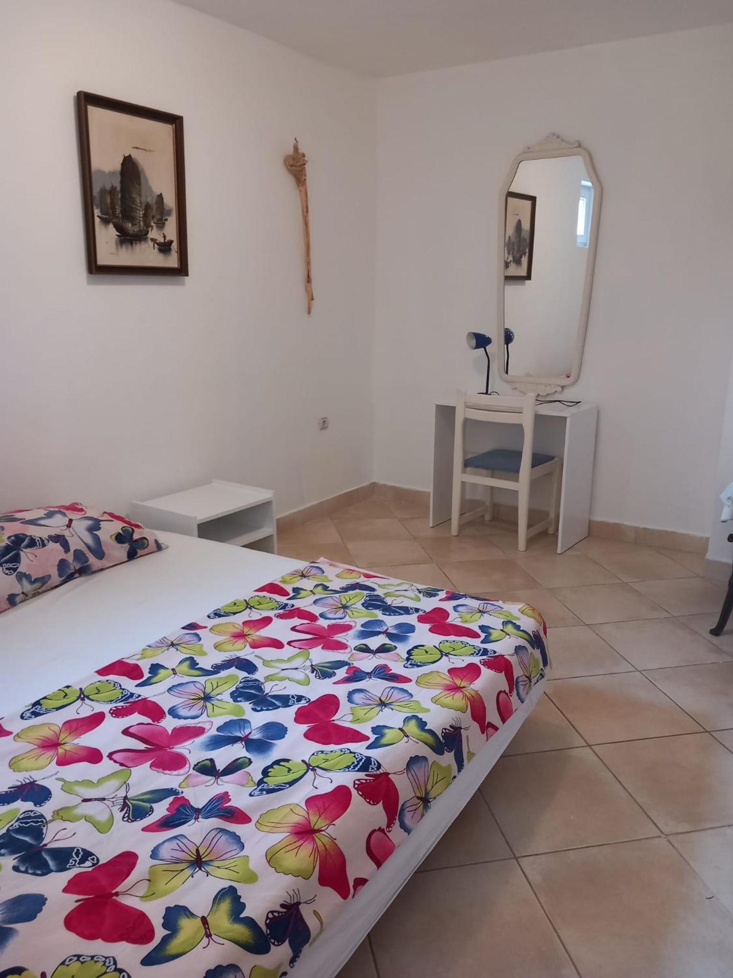 Karin Apartmani Hani Gornji Karin Exteriör bild